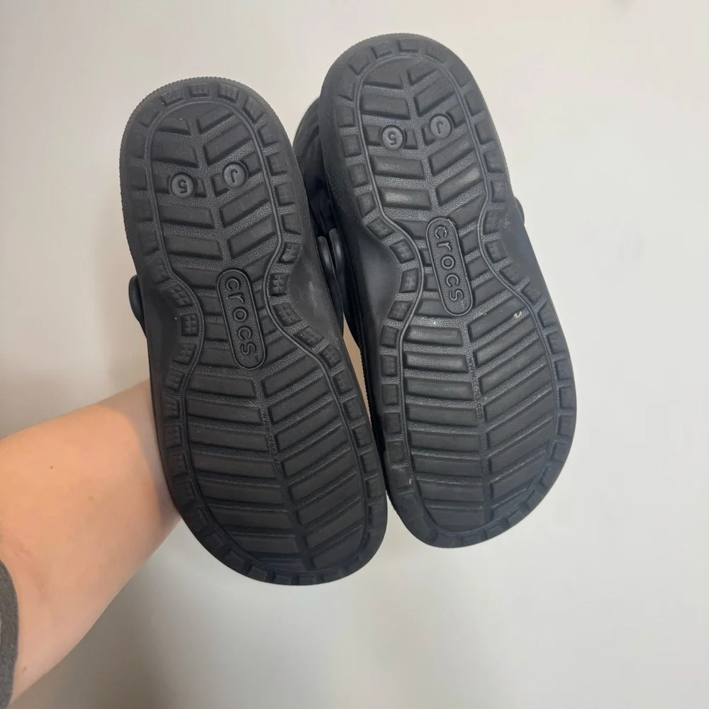 Crocs Boots Junior 5 Classic Lined Neo Puff Core Black Faux Fur Lined 207940